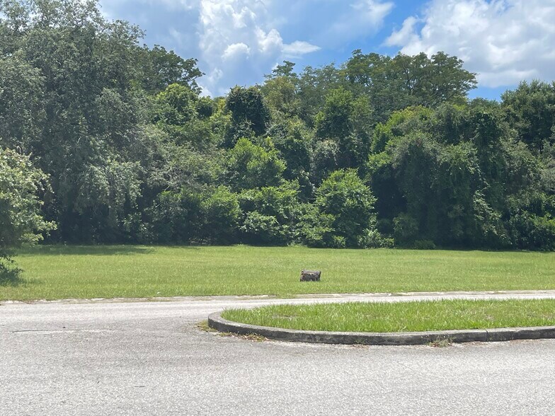 8430 Corporate Way, New Port Richey, FL for sale - Building Photo - Image 3 of 8