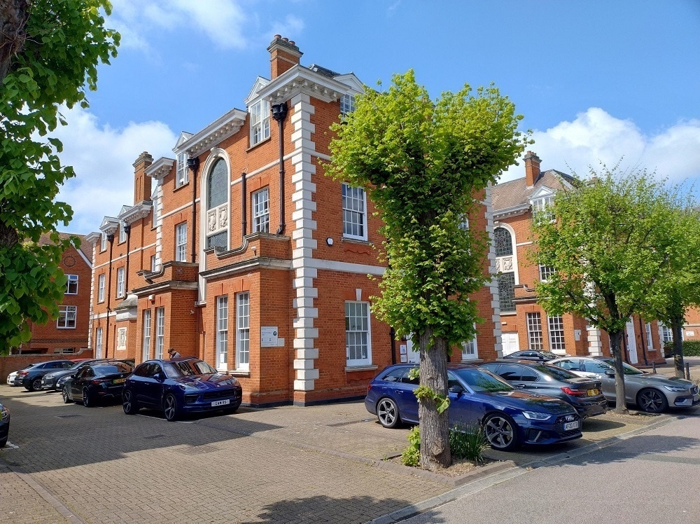 3 Bluecoats Ave, Hertford for sale Building Photo- Image 1 of 1