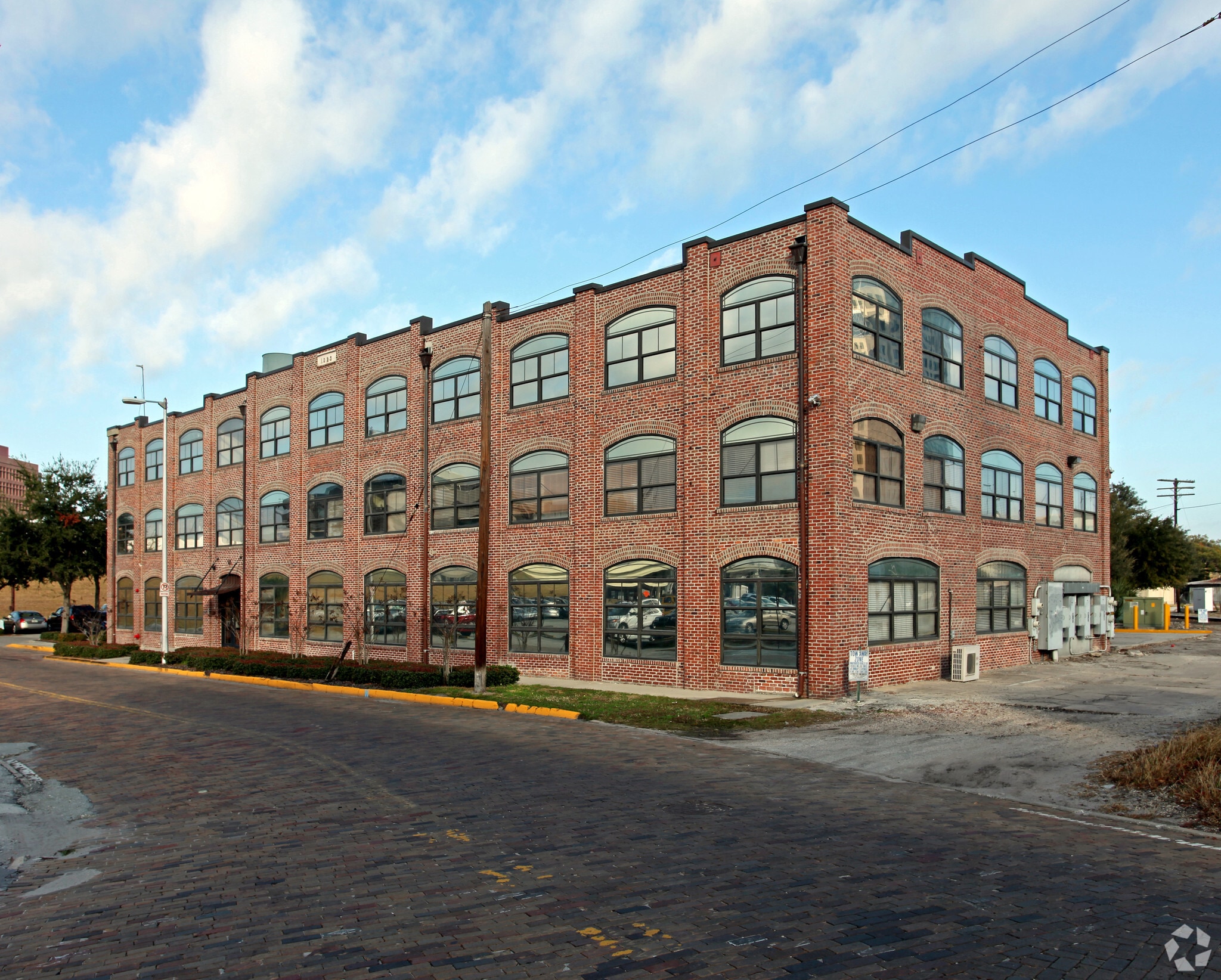 111 W Jefferson St, Orlando, FL for lease Primary Photo- Image 1 of 11