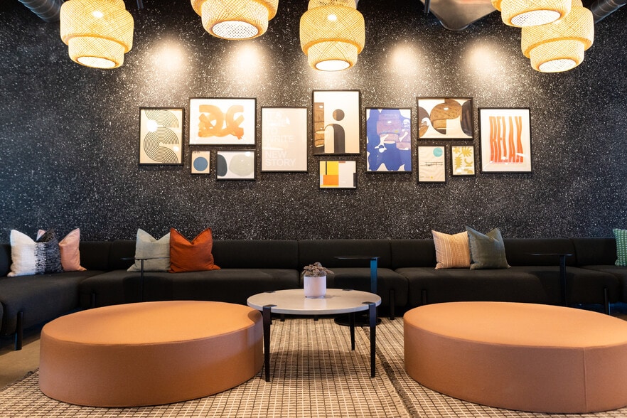 1120 S Rackham Way, Meridian, ID for lease - Interior Photo - Image 1 of 15