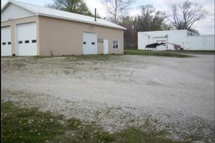 704 S Metcalf Rd, Louisburg KS - Warehouse