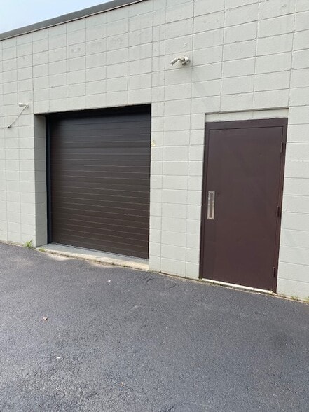 15 Enterprise Ln, Smithfield, RI for lease - Building Photo - Image 1 of 2