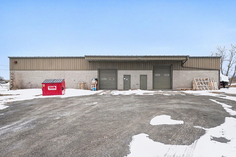 21 Jackson Ln, Mcnab/braeside, ON for lease Building Photo- Image 1 of 21
