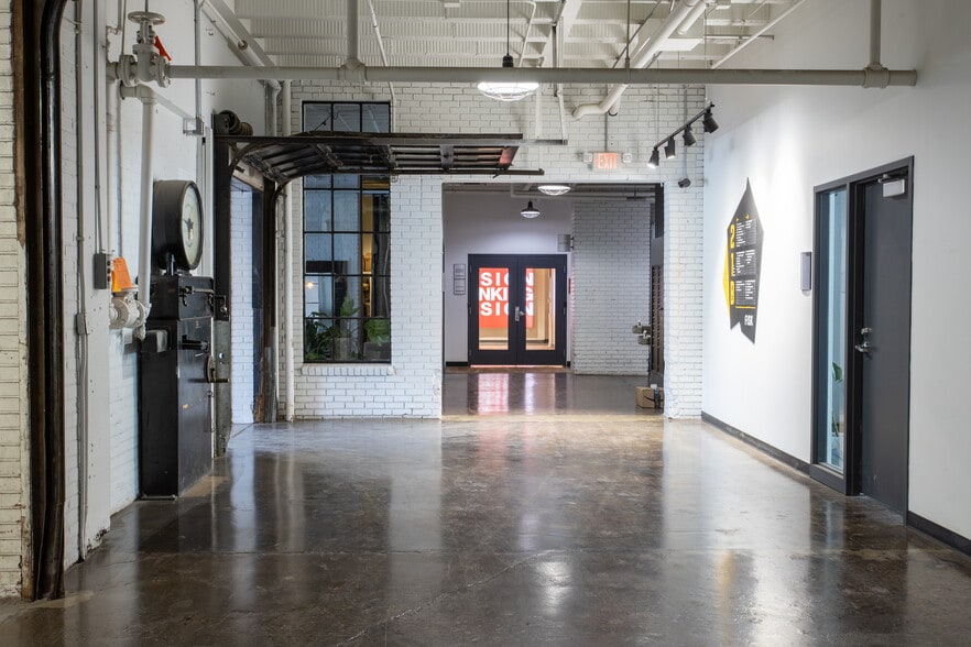 1621-1701 E Hennepin Ave, Minneapolis, MN for lease - Interior Photo - Image 3 of 5