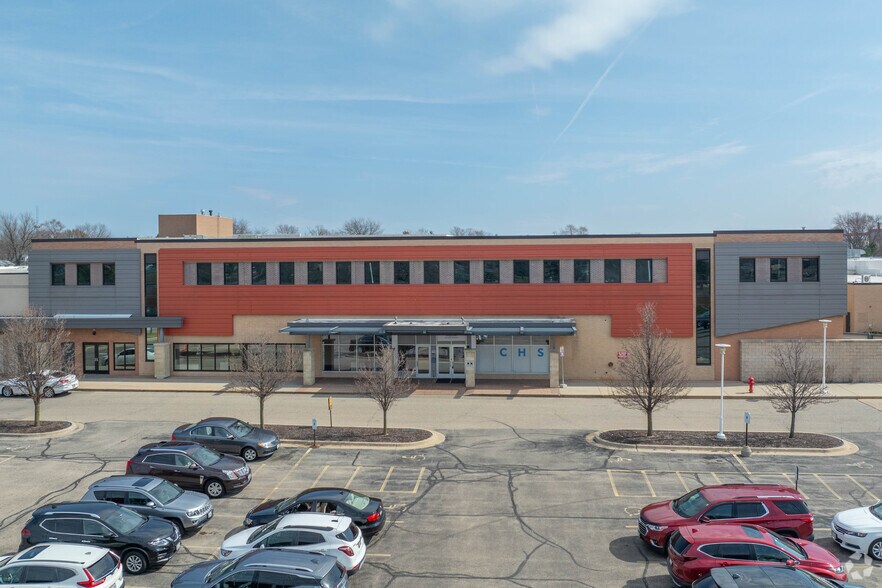 50 Eclipse Ctr, Beloit, WI for lease - Primary Photo - Image 1 of 5