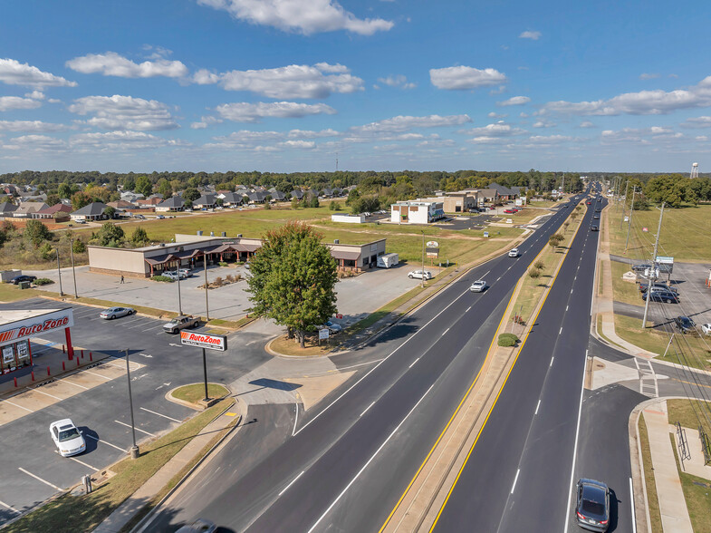 1281 S Houston Lake Rd, Warner Robins, GA for lease - Building Photo - Image 1 of 26