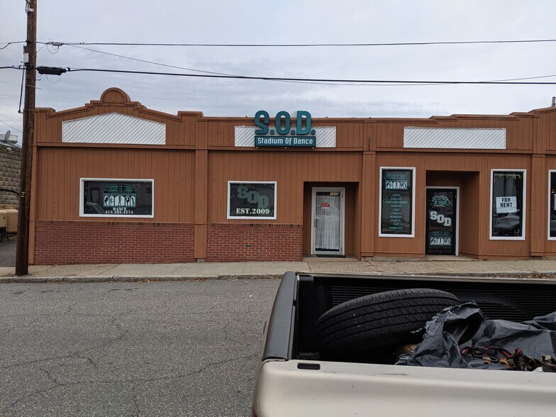 10161026 Central St, Palmer, MA 01069