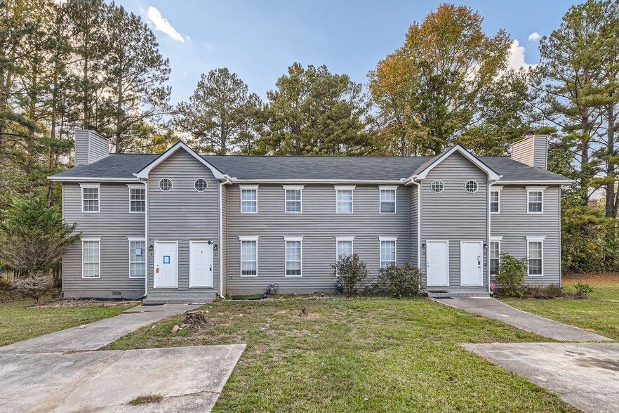 8537 Pineland Dr, Jonesboro, GA for sale - Building Photo - Image 1 of 29