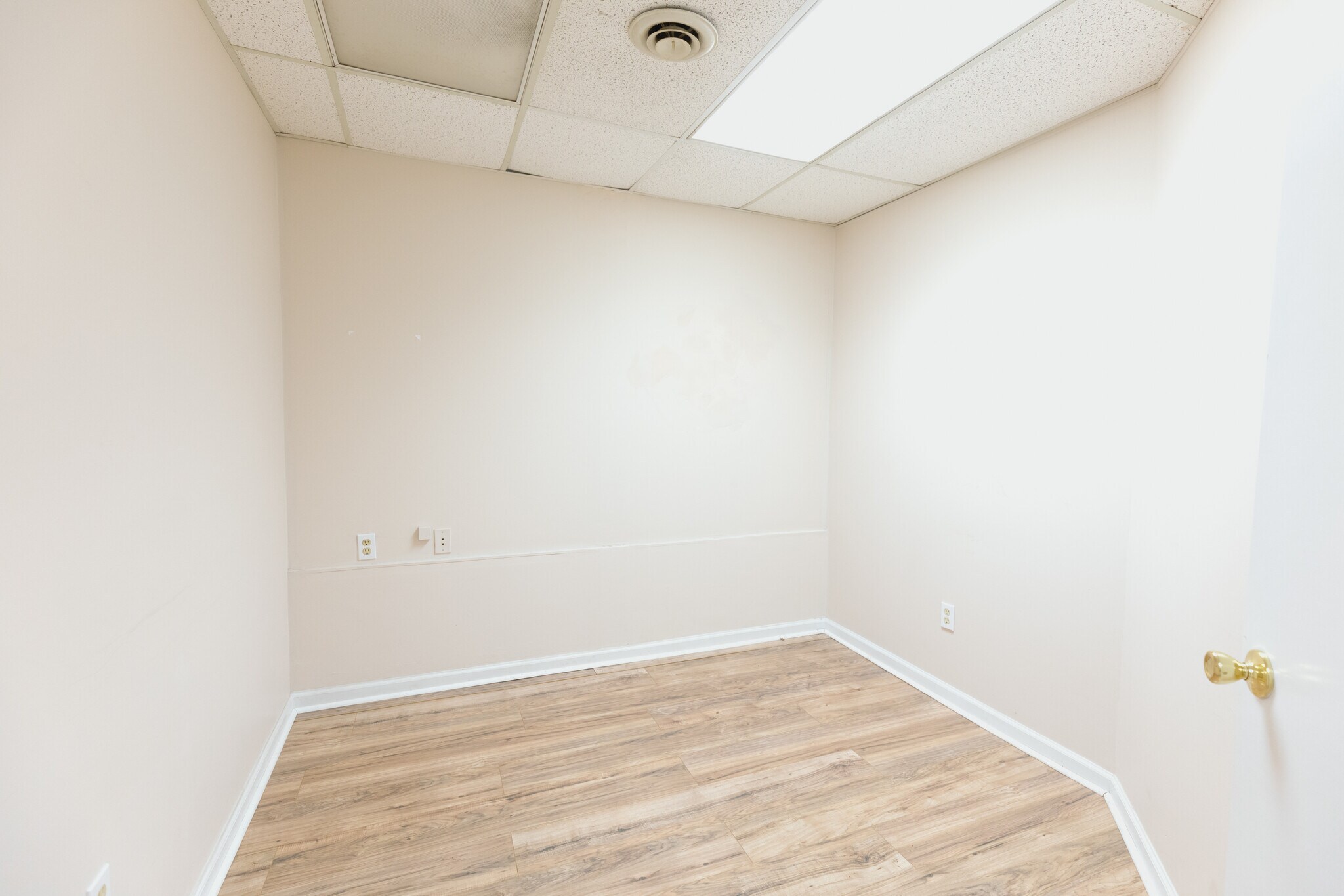 1427 Laurens Rd, Greenville, SC 29607 Office for Lease