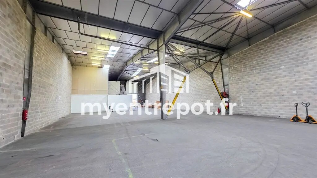 Industrial in Marseille for lease Building Photo- Image 1 of 8