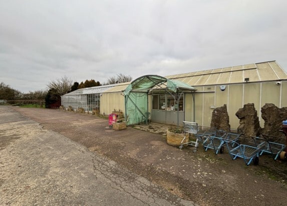 Bedford Rd, Newport Pagnell for lease - Primary Photo - Image 1 of 13