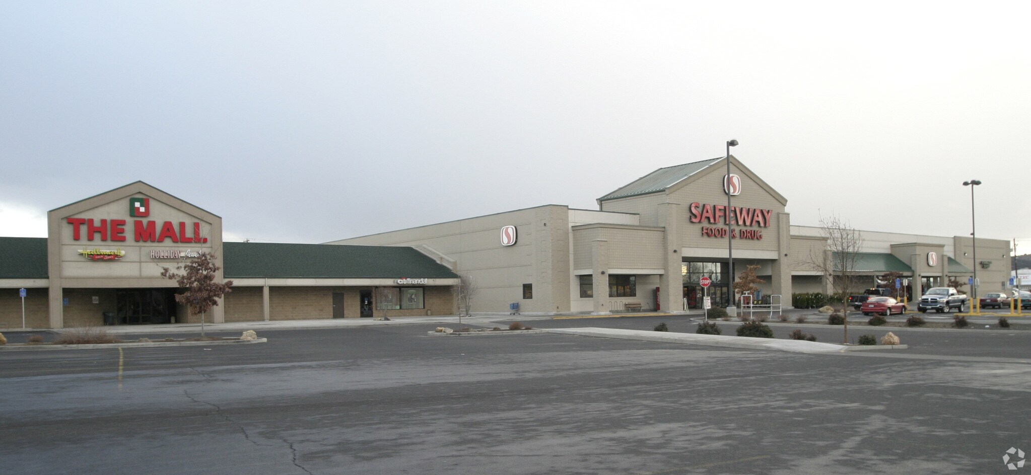 2848-2870 S 6th St, Klamath Falls, OR for lease Primary Photo- Image 1 of 6