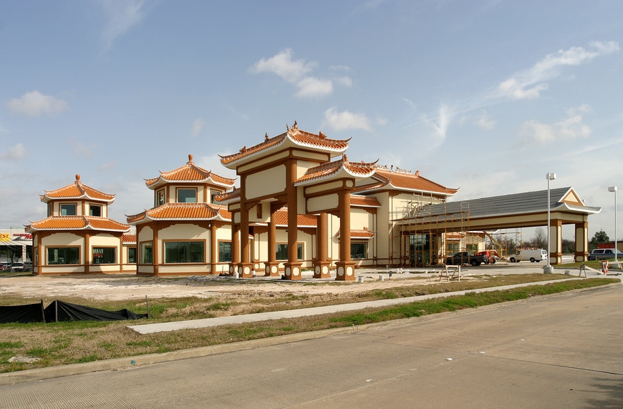 10 Century Plaza Dr, Houston, TX for sale - Building Photo - Image 1 of 15