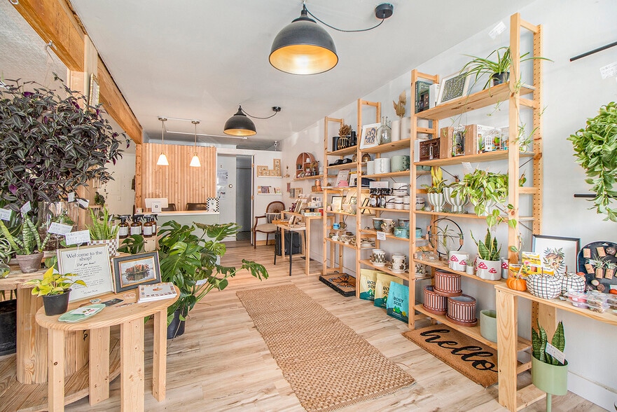 104-106 N Main St, Crown Point, IN for sale - Building Photo - Image 3 of 16