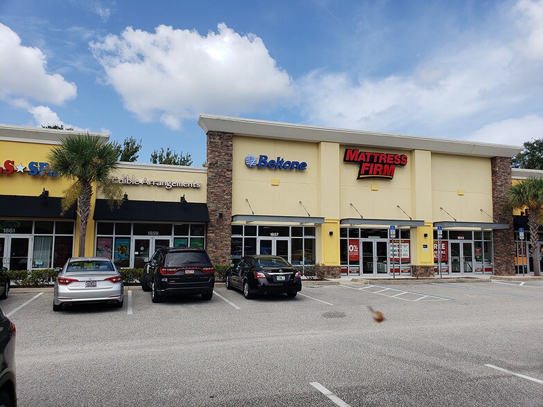 State Road 44 & Wallace, New Smyrna Beach, FL, 32168 Retail Space For