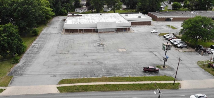 114 S Byrne Rd, Toledo, OH for sale Primary Photo- Image 1 of 12