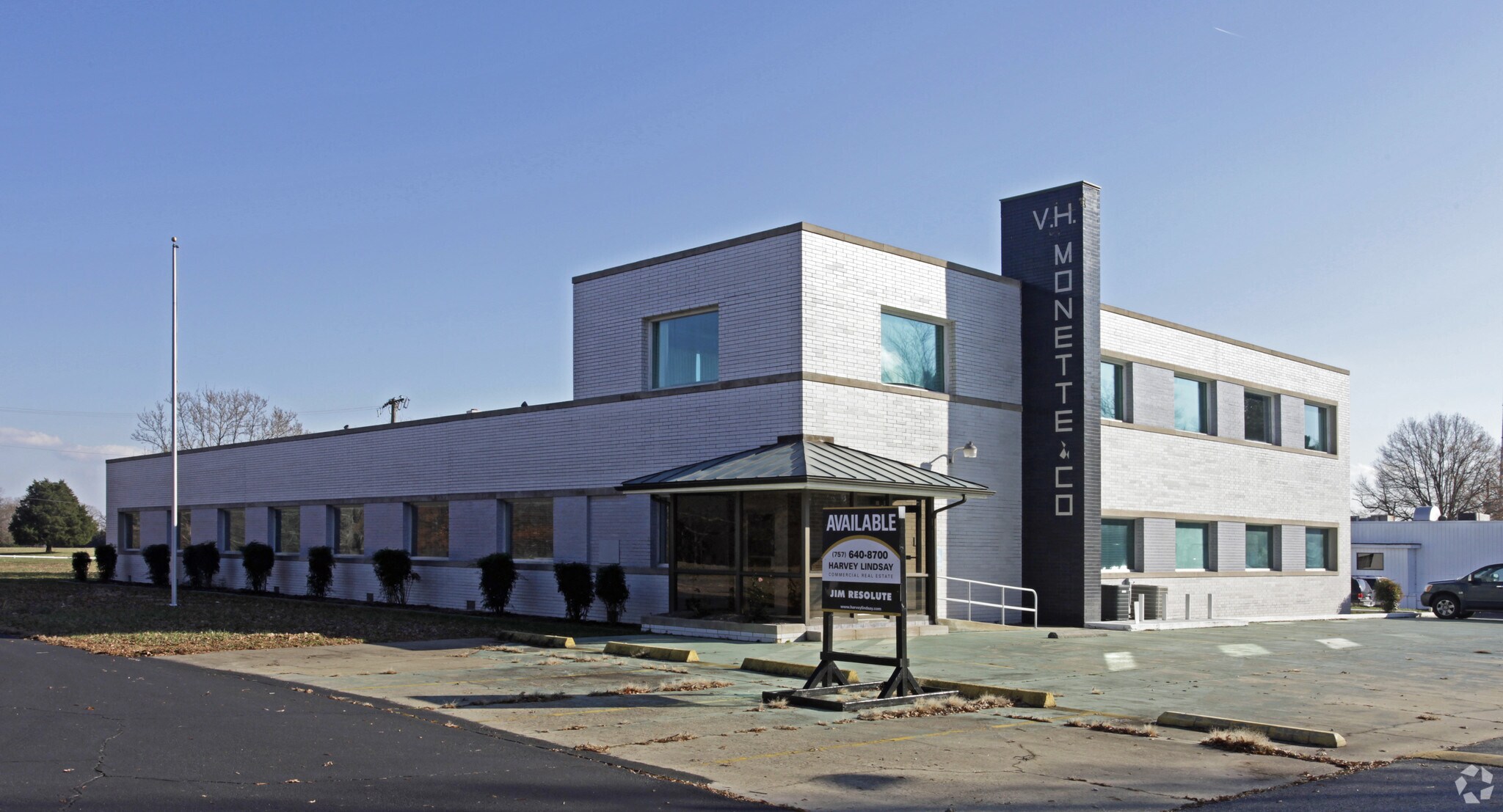 55 Monette Pky, Smithfield, VA for sale Primary Photo- Image 1 of 1