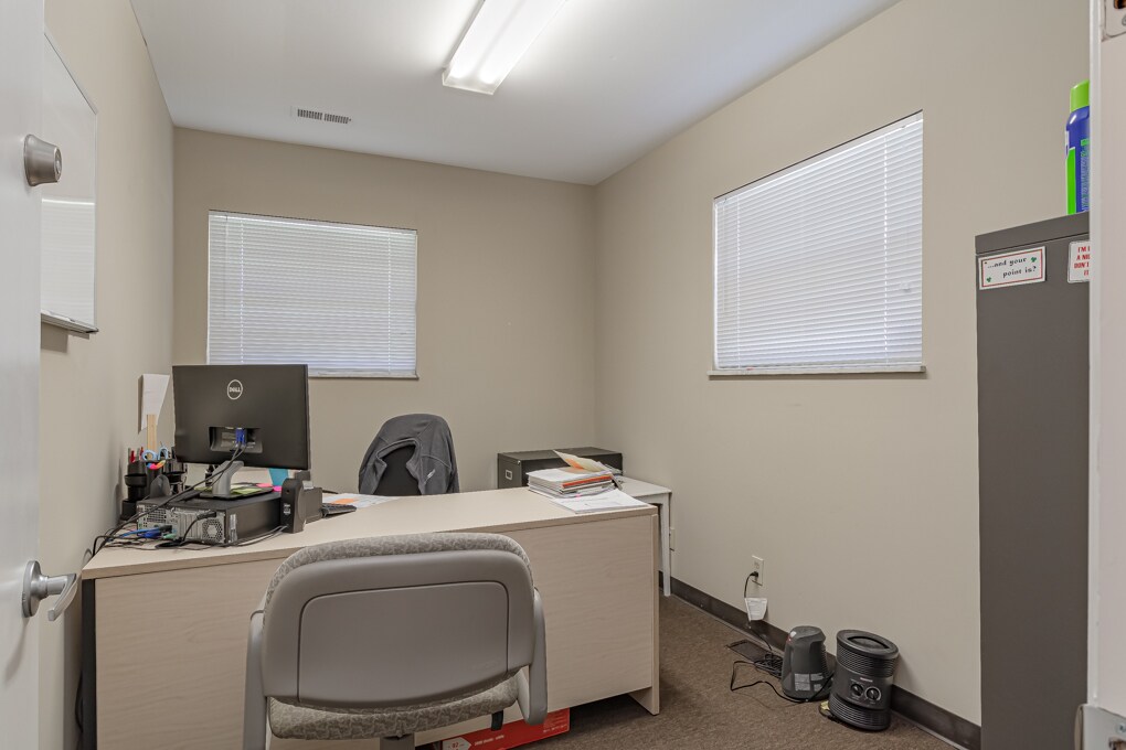 4322 N Hamilton Rd, Columbus, OH 43230