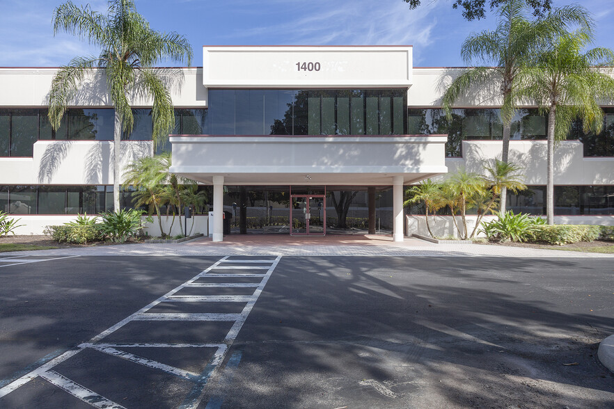 1400 Corporate Center Way, Wellington, FL for lease - Building Photo - Image 3 of 24