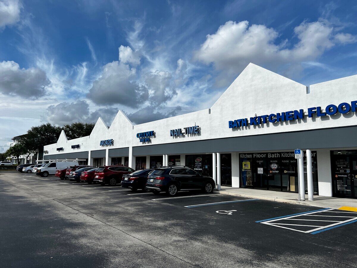 3301 W Boynton Beach Blvd, Boynton Beach, FL 33436