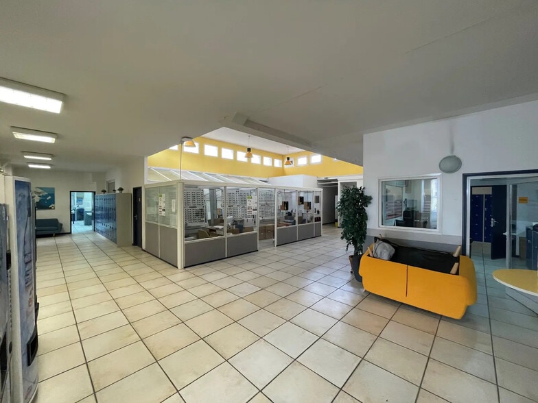 Boulevard Schloesing, Marseille for sale - Building Photo - Image 2 of 10