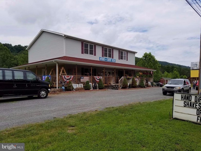 7440 Valley Rd, Berkeley Springs, WV for sale - Primary Photo - Image 1 of 1