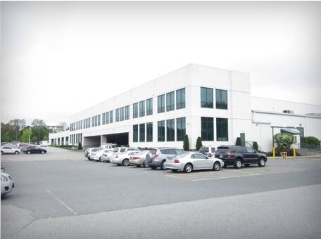 100 Sockanosset Cross Rd, Cranston, RI for sale Building Photo- Image 1 of 1