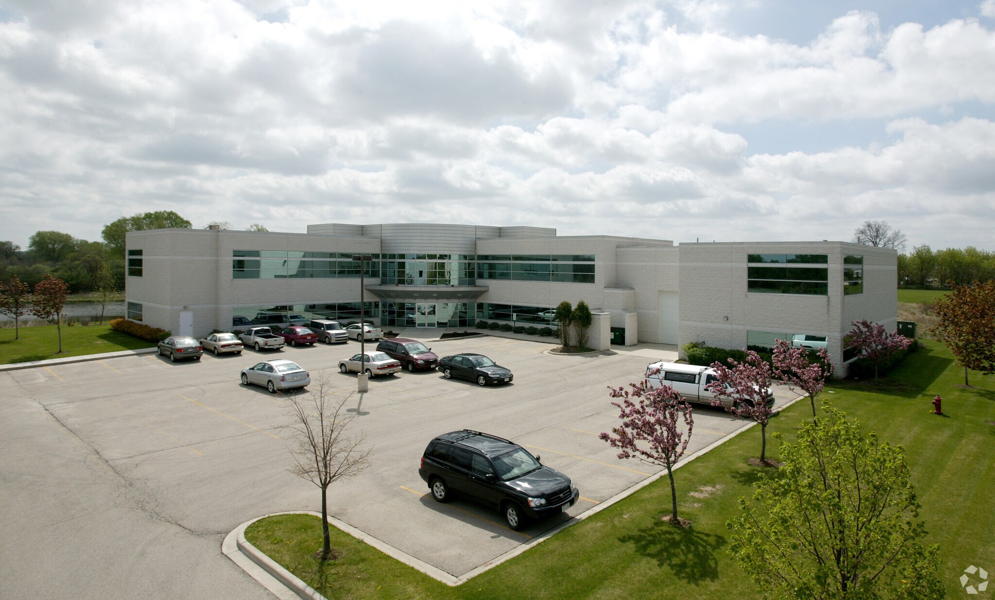 3190 Gateway Rd, Brookfield, WI for sale Primary Photo- Image 1 of 1