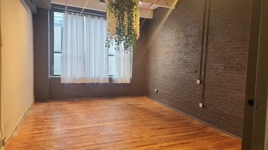 415 W Huron St, Chicago, IL for lease Interior Photo- Image 2 of 4