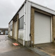 42 Wrest Park, Silsoe for lease Building Photo- Image 2 of 4