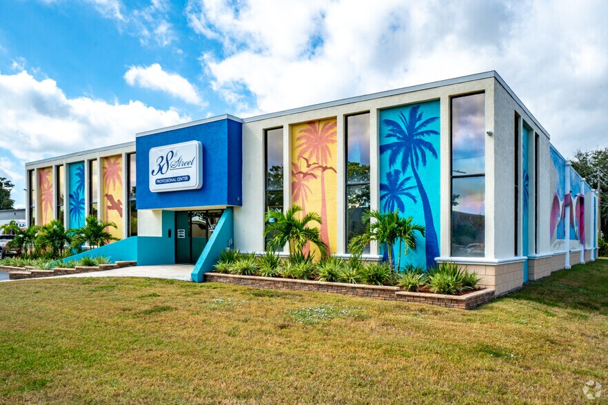 13246 38th St N, Clearwater, FL for lease - Building Photo - Image 1 of 13