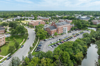 12 Salt Creek Ln, Hinsdale, IL - aerial  map view