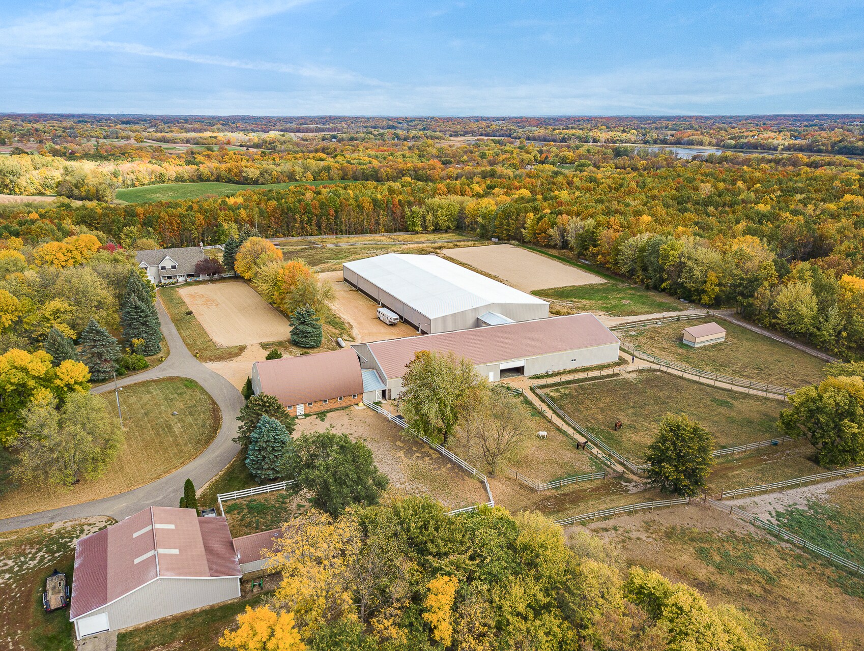 9255 County Road 6, Maple Plain, MN 55359 Sports & Entertainment for