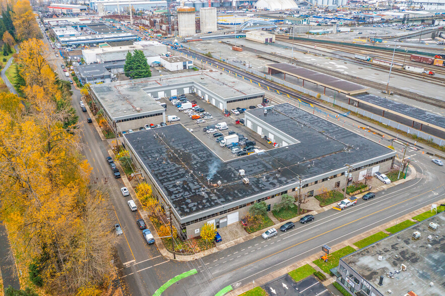 1701-1711 Welch St, North Vancouver, BC for lease - Building Photo - Image 1 of 10