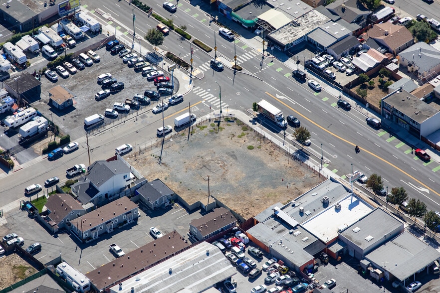 16790 E 14th St, San Leandro, CA for lease - Building Photo - Image 1 of 2