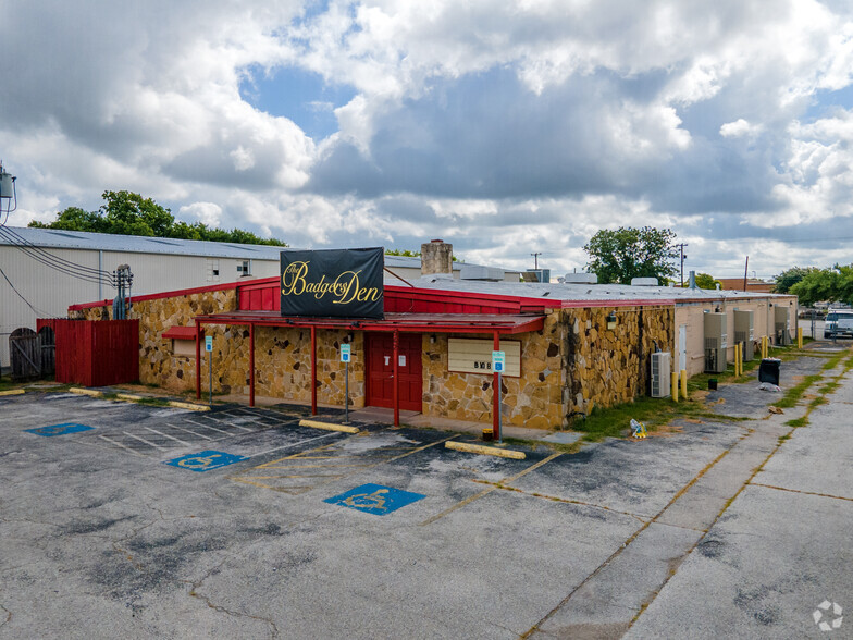 542 N WW White Rd, San Antonio, TX for sale - Building Photo - Image 1 of 1