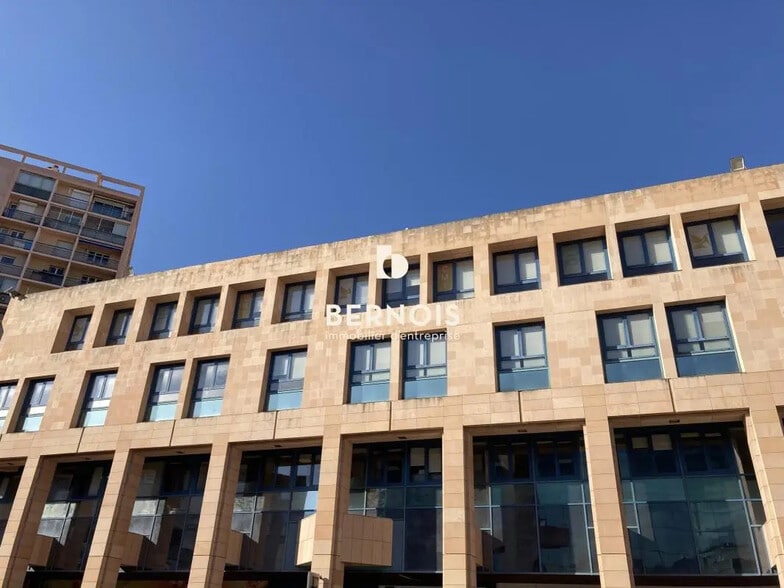 Avenue De Besagne, Toulon for lease - Building Photo - Image 2 of 11