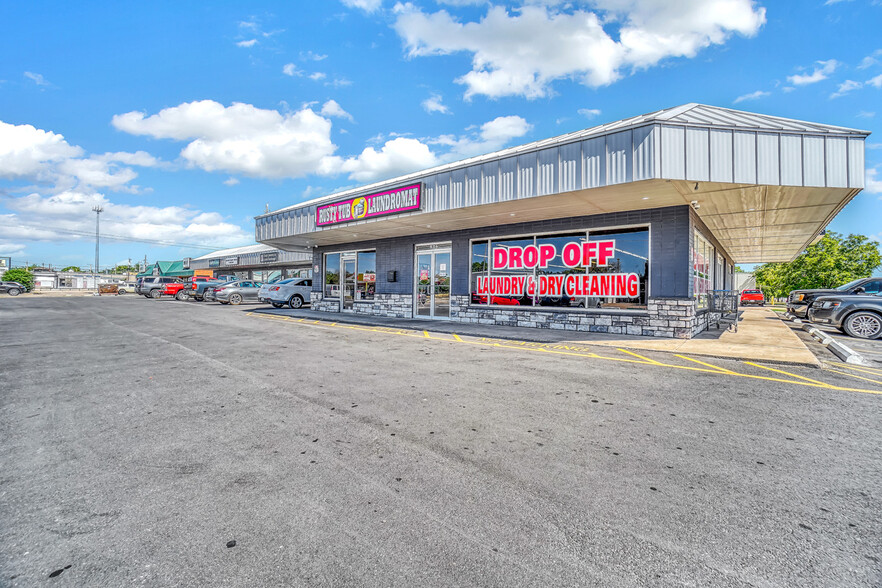 Portfolio Sale - Laundromat & Car Wash portfolio of 2 properties for sale on LoopNet.com - Building Photo - Image 3 of 99