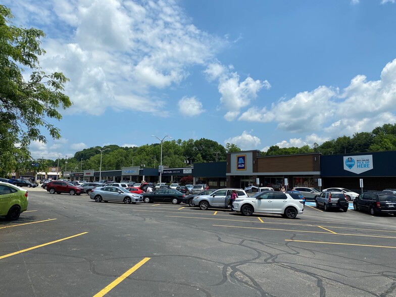 1768-1794 Golden Mile Hwy, Monroeville, PA for lease - Building Photo - Image 1 of 5