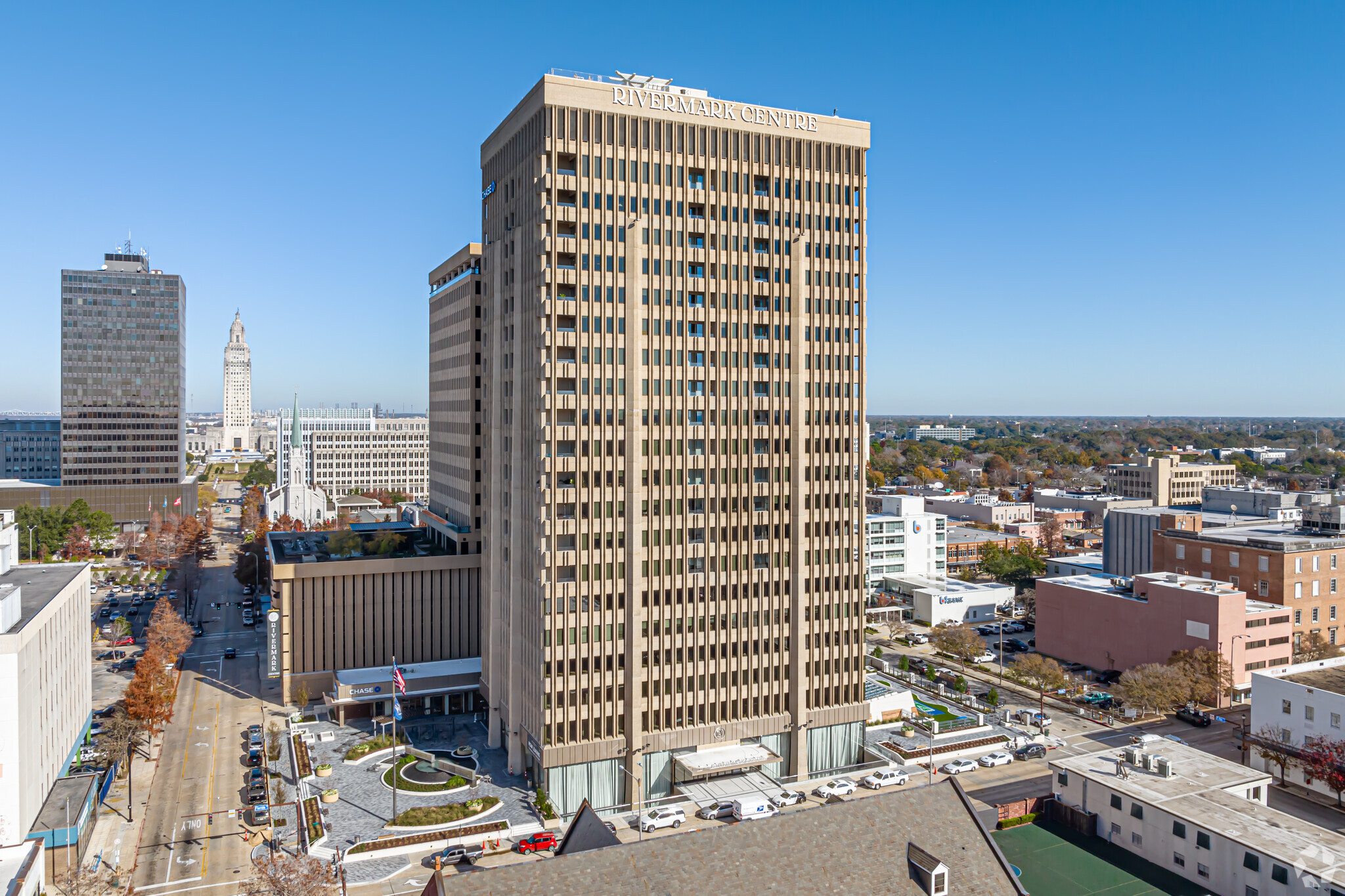 451 Florida St & 450 Laurel St, Baton Rouge, LA for lease Building Photo- Image 1 of 107