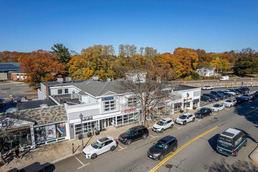 239-251 Washington St, Wellesley, MA for lease - Building Photo - Image 2 of 15