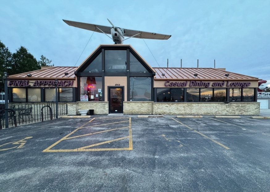 Turn Key Restaurant or Redevelopment portfolio of 2 properties for sale on LoopNet.com Building Photo- Image 1 of 3