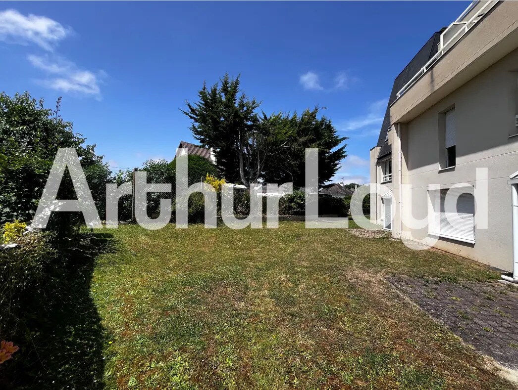 Office in Épron for sale Building Photo- Image 1 of 7