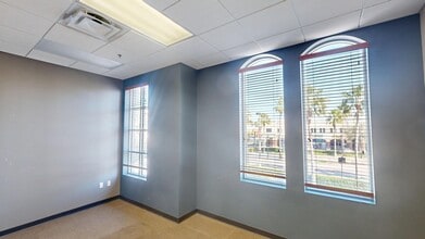 293 E Altamonte Dr, Altamonte Springs, FL for lease Interior Photo- Image 1 of 8