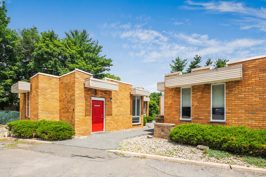 265 N Main St, Spring Valley, NY for sale - Building Photo - Image 1 of 1