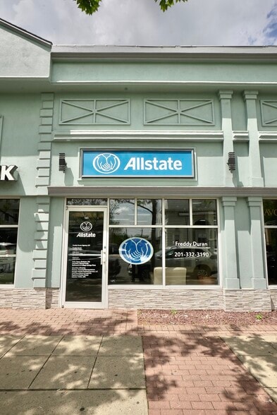 137-145 Washington Ave, Belleville, NJ for lease - Building Photo - Image 3 of 13