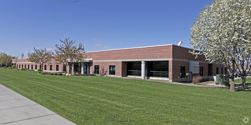 1770 Research Park Way, Logan, UT for lease - Building Photo - Image 2 of 8