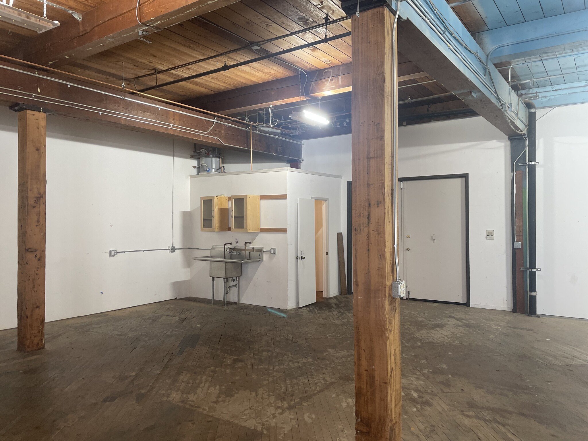 2200 Adeline St, Oakland, CA for lease Interior Photo- Image 1 of 14