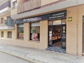Retail in Torredembarra, Tarragona for lease Interior Photo- Image 2 of 9
