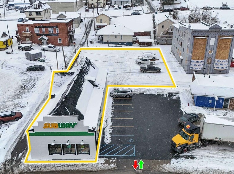 822 W Pike St, Clarksburg, WV for sale - Building Photo - Image 3 of 7